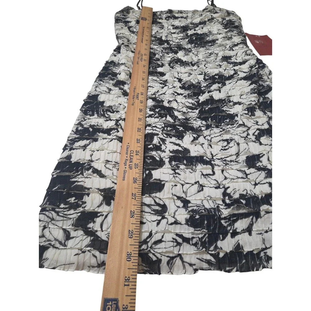 NWT JS Collection Black White Paneled Floral Bodycon Mini Dress Women's 10 E17.1 - Picture 6 of 12